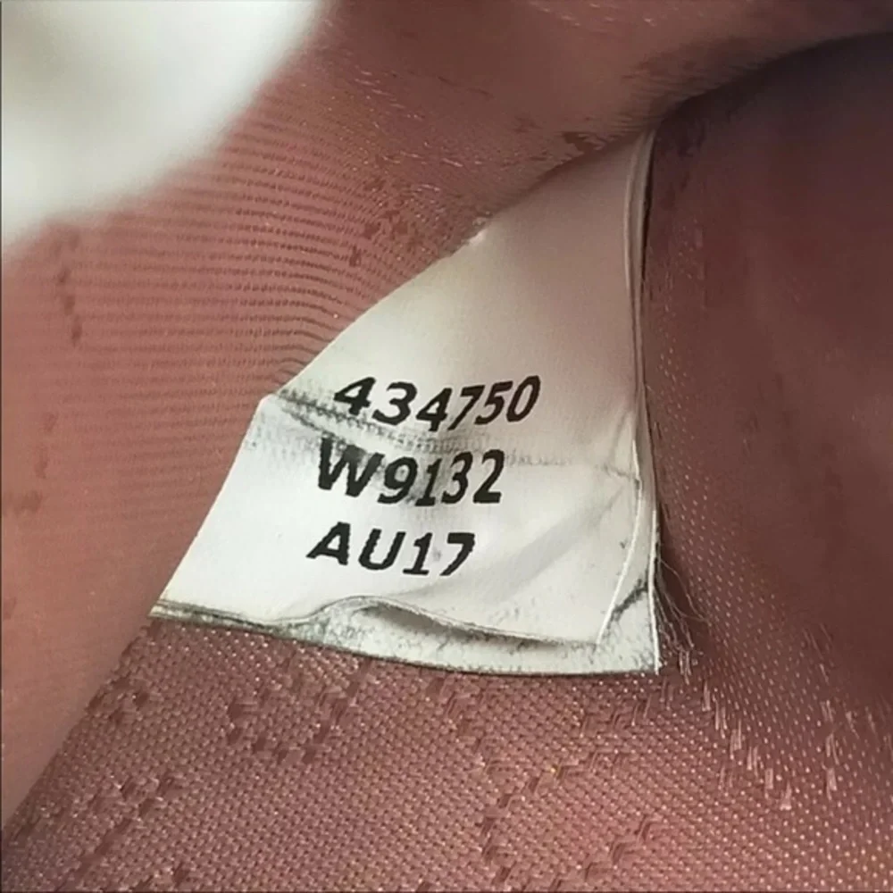 Stella McCartney Zippy Wallet - Picture 9 of 10